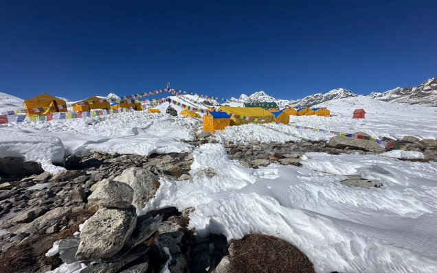Baruntse Base Camp